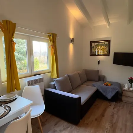 Przy Pracowni * Wytowno